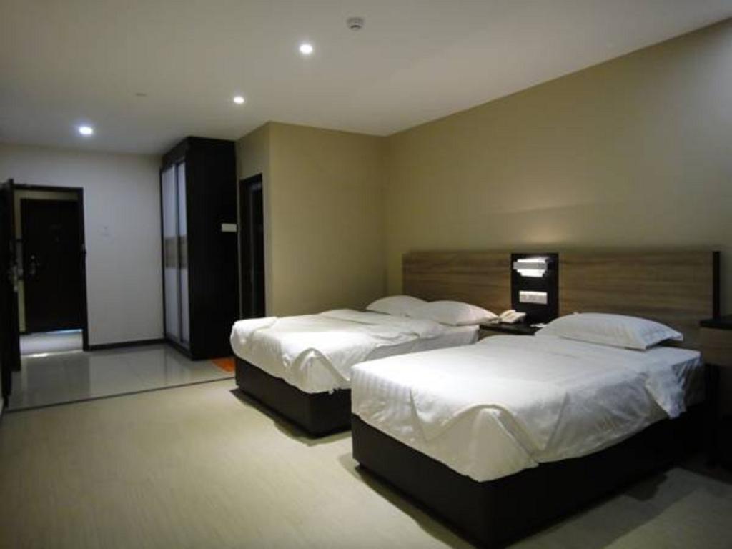Galaxy Hotel Simpang Ampat  Номер фото