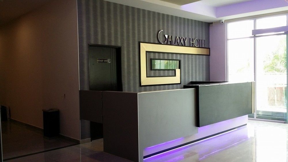 Galaxy Hotel Simpang Ampat  Экстерьер фото